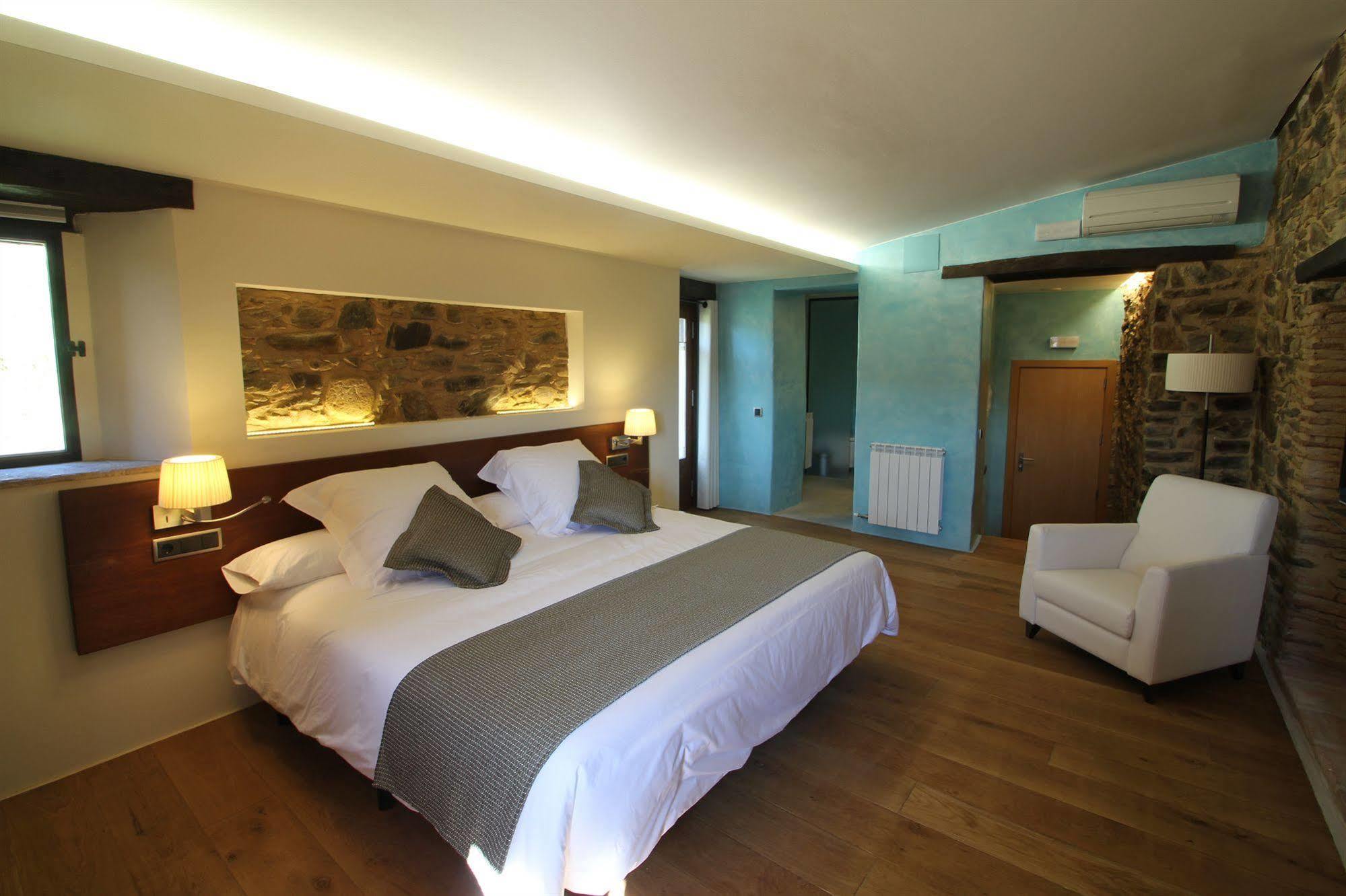 Hotel Can Cuch Cánoves Eksteriør bilde